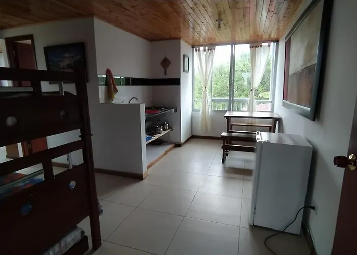 Apartamento Acogedor, 1 Habitacion, Cocina, Comedor, Vista A Zonas Verdes, English