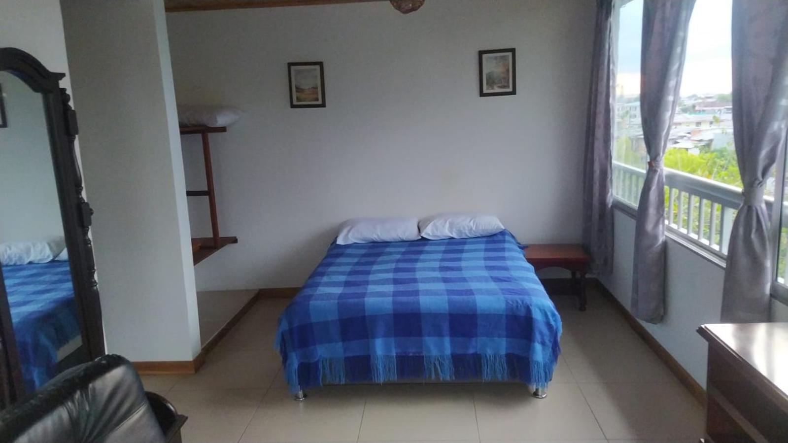 Acogedor, 1 Habitacion, Cocina, Comedor, Vista A Zonas Verdes,